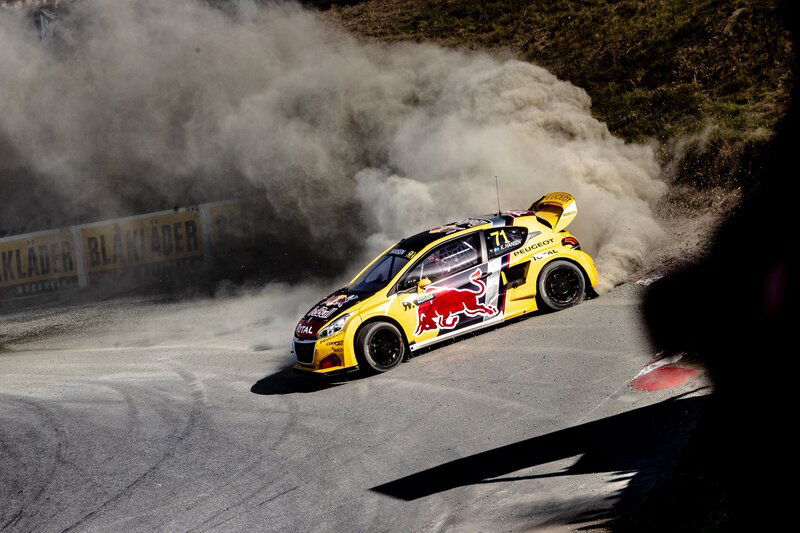 Kevin Hansen in azione con Peugeot nel WRX