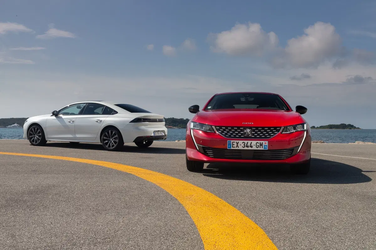 Peugeot 508, scopriamo tecnologia di bordo con Galeazzi [Video]