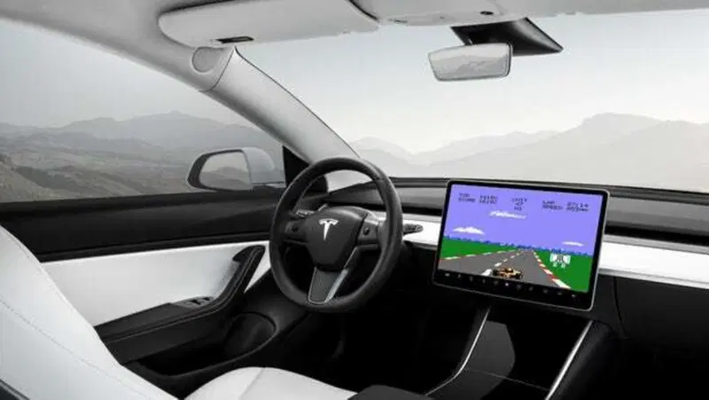 Tesla, giochi Atari con il nuovo Software 