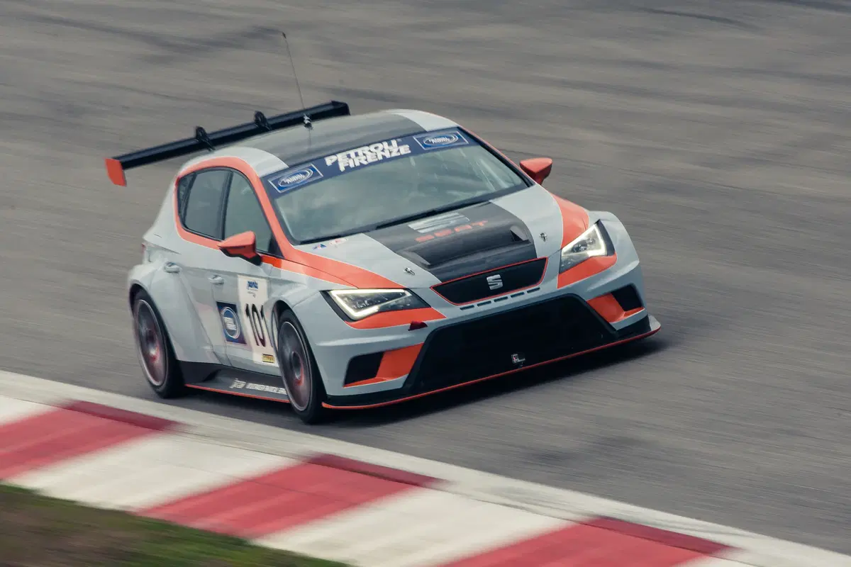 Seat Leon TCR vs Citroen C3 Max: scambio al vertice (2)