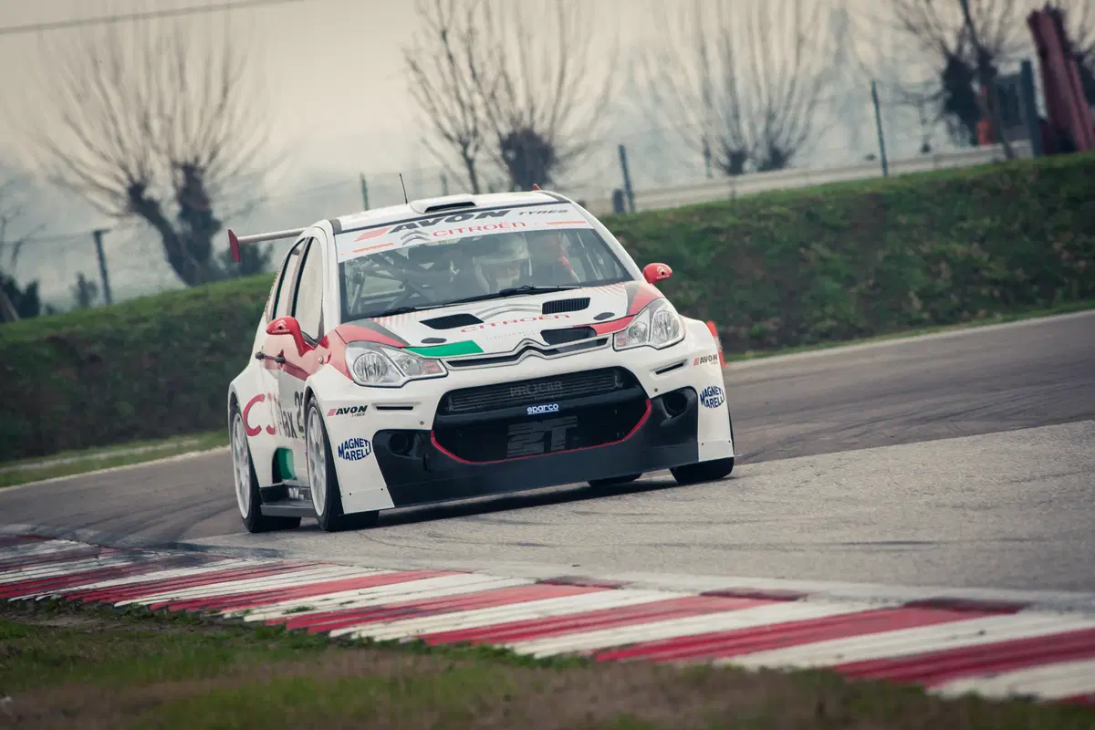 Seat Leon TCR vs Citroen C3 Max: scambio al vertice (2)