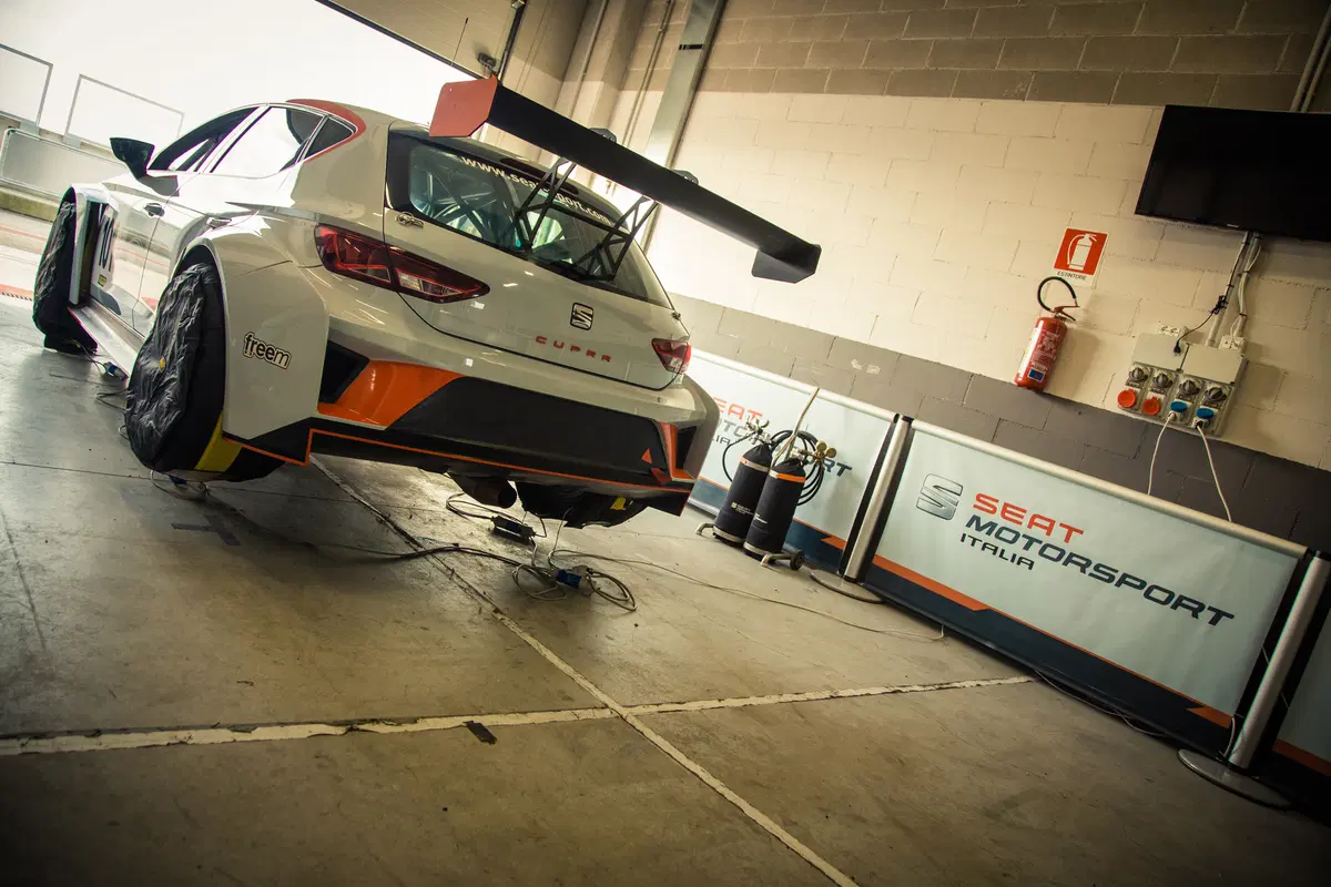 Seat Leon TCR vs Citroen C3 Max: scambio al vertice (17)