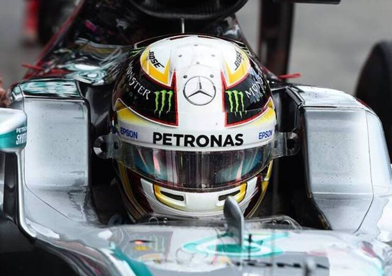 F1, prove libere GP Australia 2016: comandano Hamilton e... la pioggia