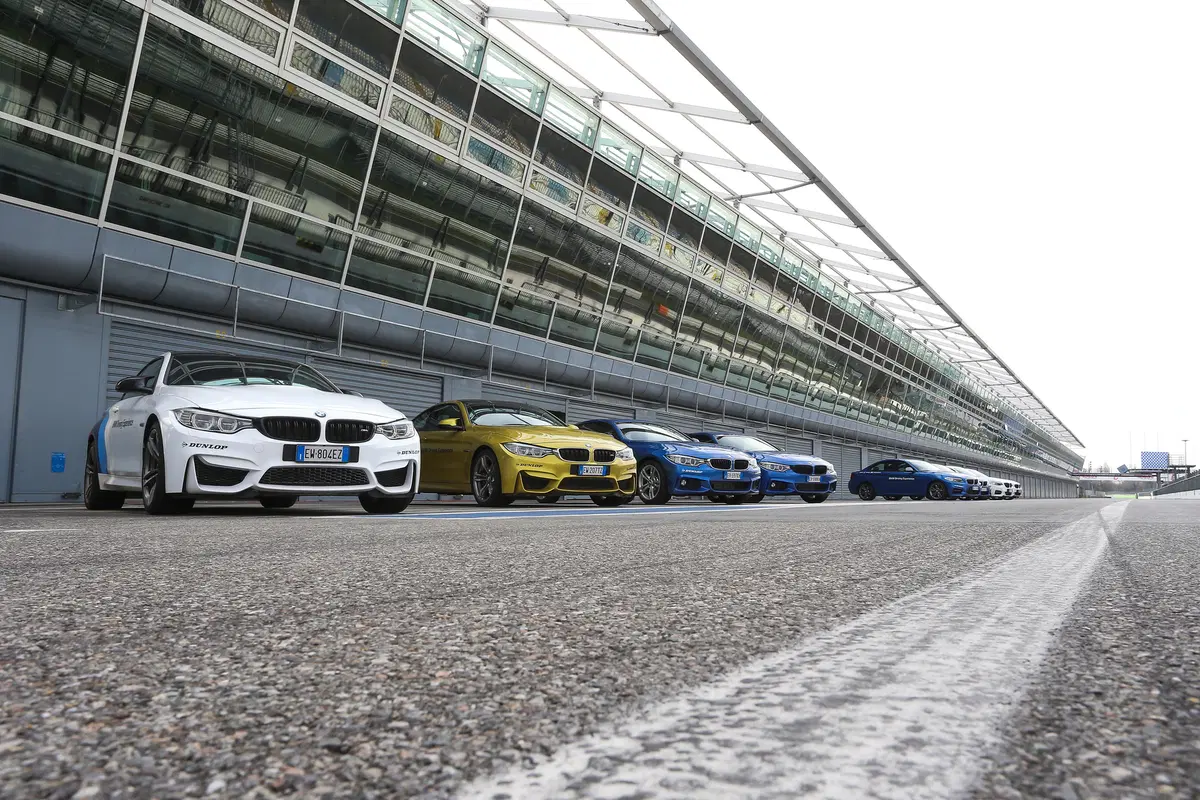 BMW Driving Experience 2016 - La passione lascia il segno