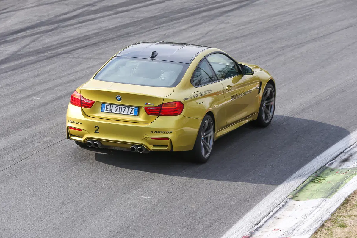 BMW Driving Experience 2016 - La passione lascia il segno (10)