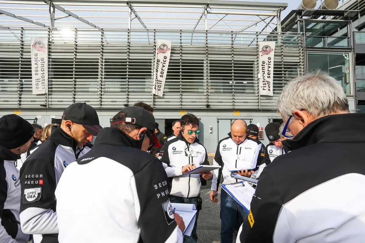 BMW Driving Experience 2016 - La passione lascia il segno (12)