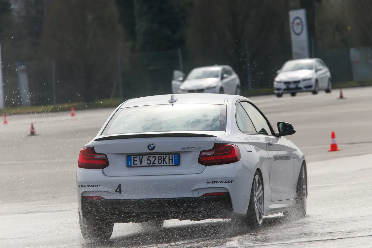 BMW Driving Experience 2016 - La passione lascia il segno (15)