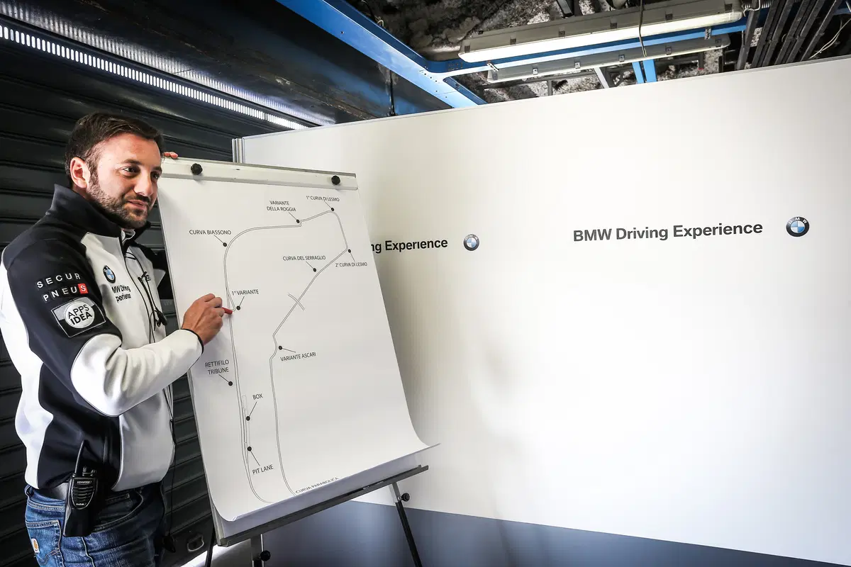 BMW Driving Experience 2016 - La passione lascia il segno (23)