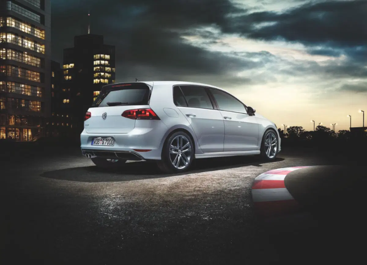 Volkswagen Golf Sport Edition, quasi GTI (2)
