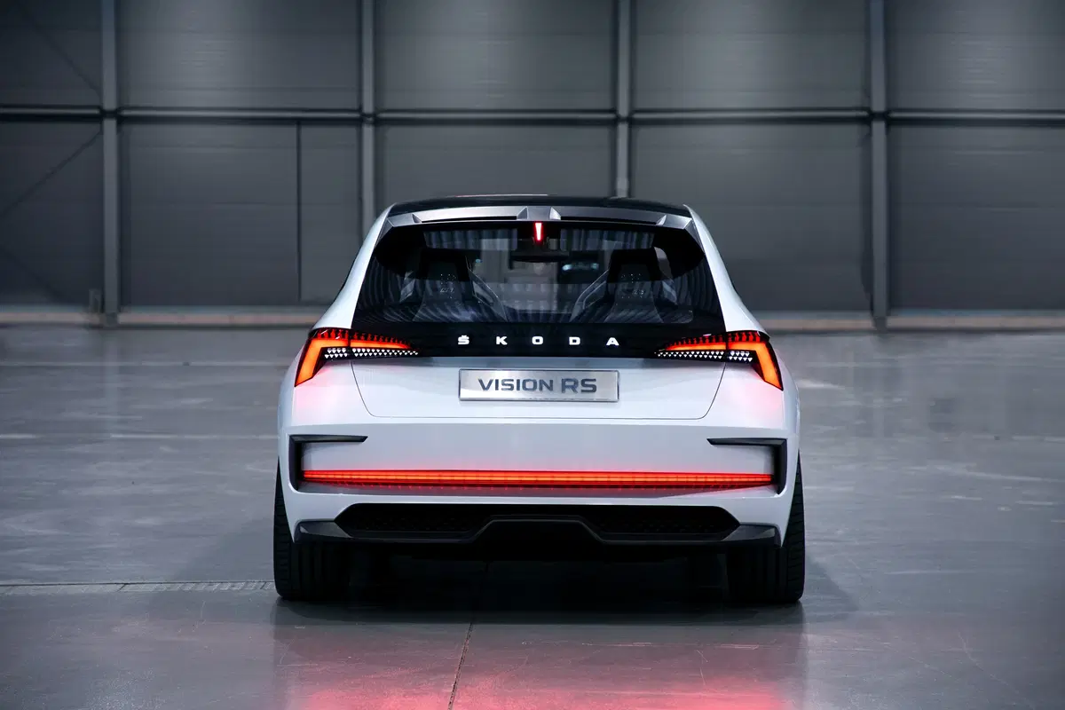 Skoda Vision RS, al volante della "futura" seg. C Scala [Video] (3)