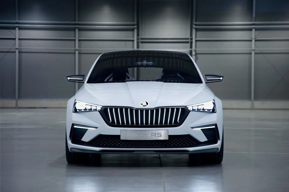 Skoda Vision RS, al volante della "futura" seg. C Scala [Video] (2)