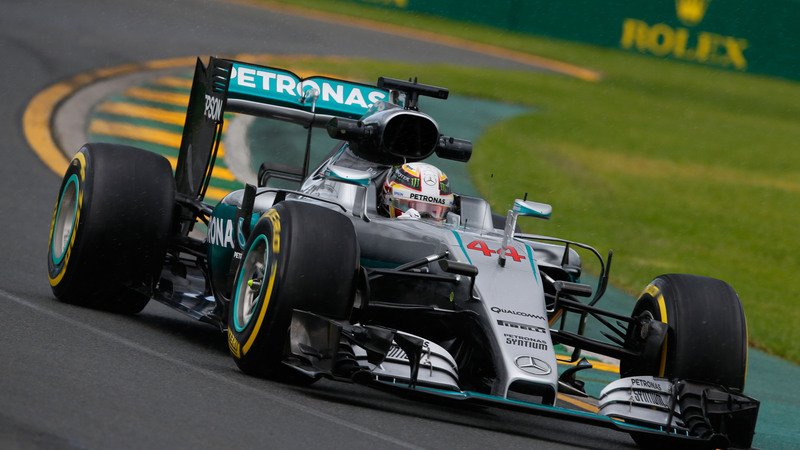 Formula 1, Gp Australia 2016: pole per Hamilton