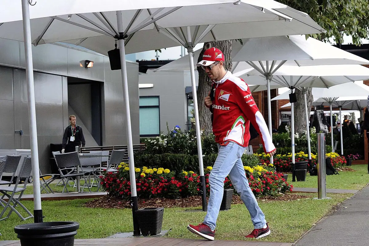 Formula 1, Gp Australia 2016: pole per Hamilton (25)