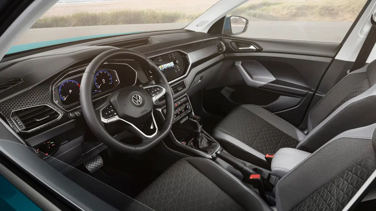 Volkswagen T-Cross, svelato il baby SUV (9)