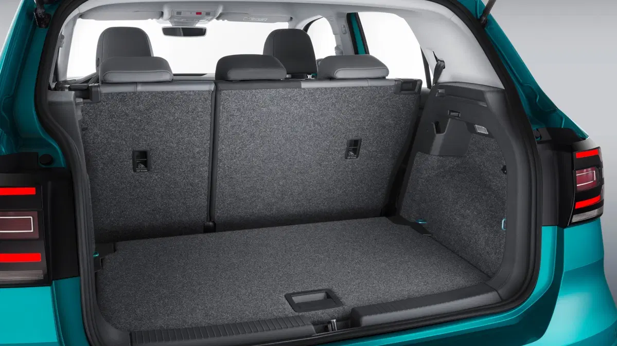 Volkswagen T-Cross, svelato il baby SUV (10)
