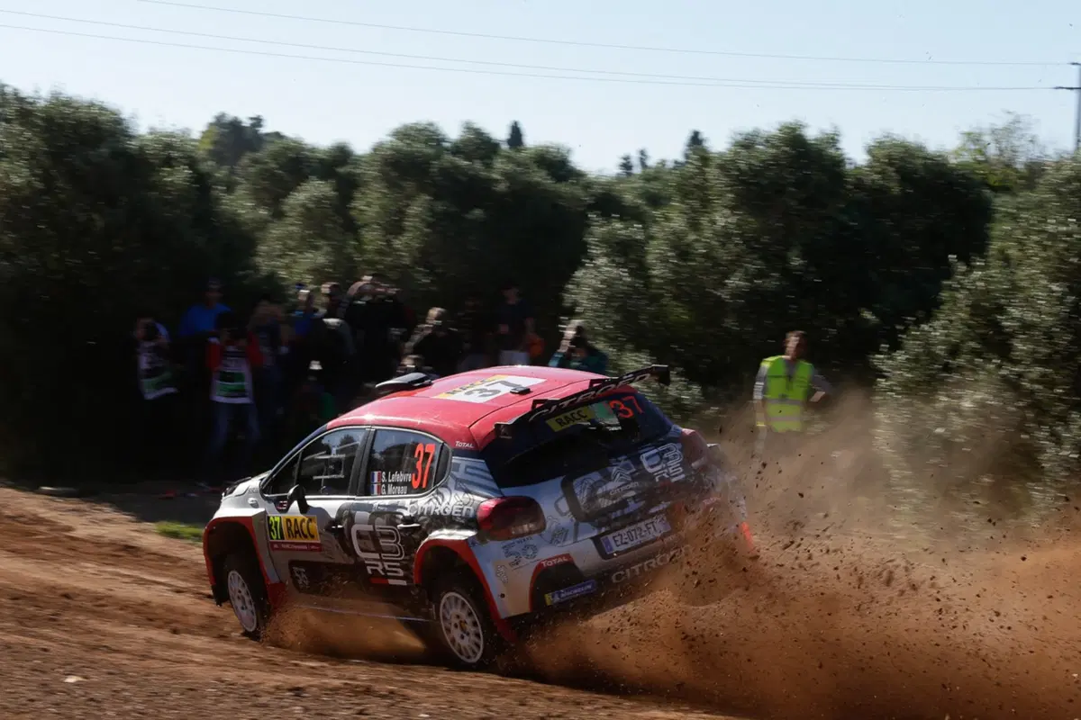 WRC18 RallyRACC Catalunia. Super Special Stage a Ogier (Fiesta M-Sport) (18)