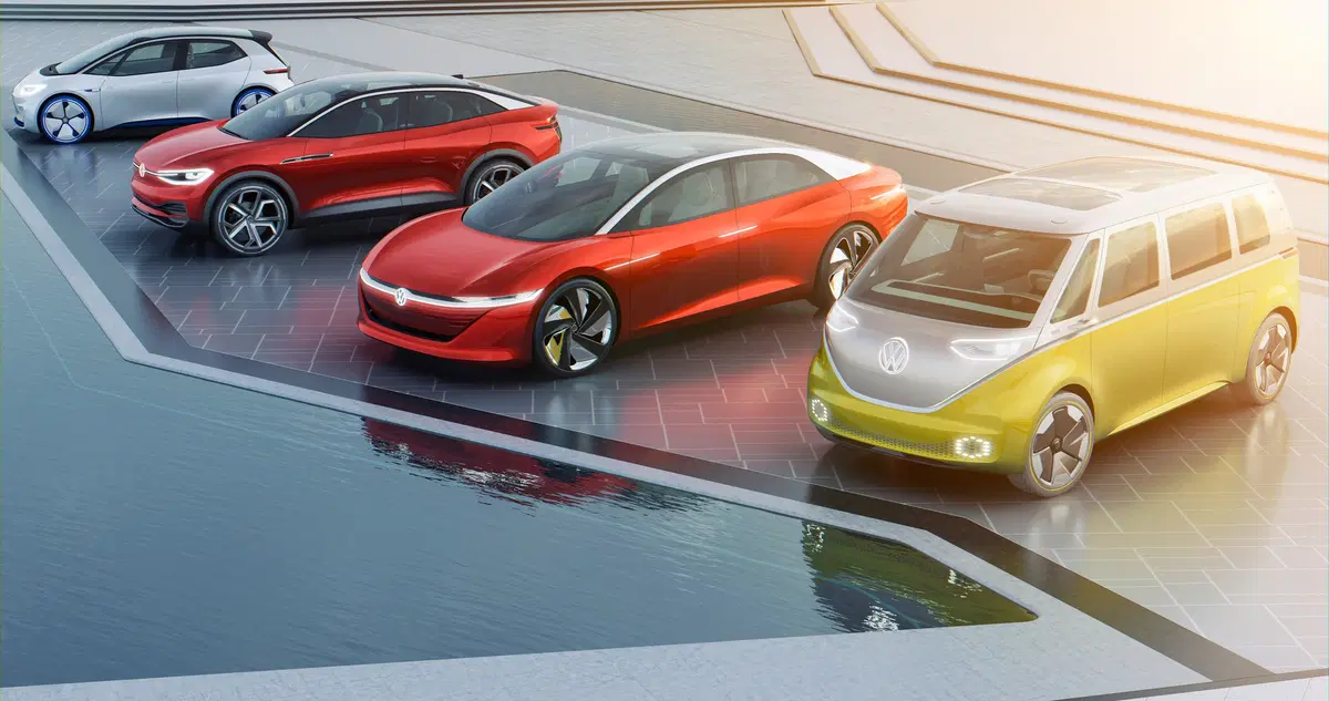 VW, Illuminazione: nuovi gruppi ottici e segnalazioni visive dell’auto [Parte 2 - Video] (8)