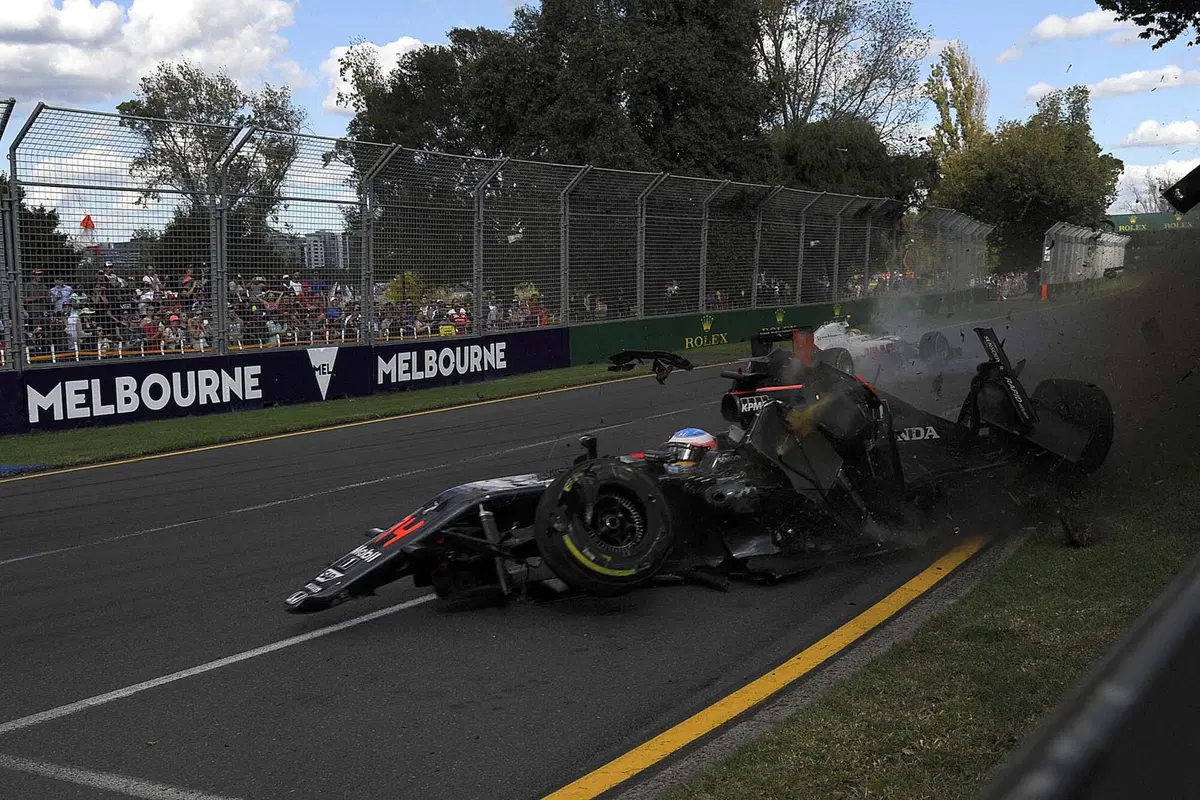 Formula 1, Gp Australia 2016: vince Rosberg. Terzo Vettel (18)