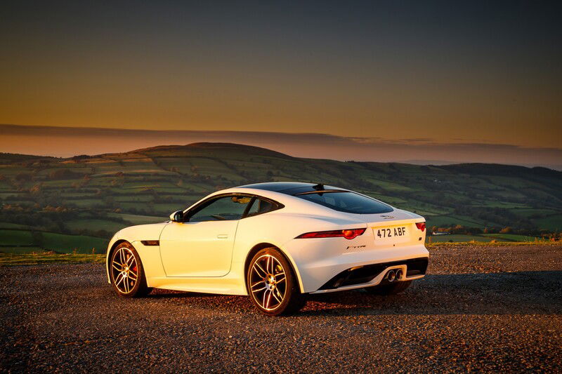 La nuova Jaguar F-Type Chequered Flag Edition