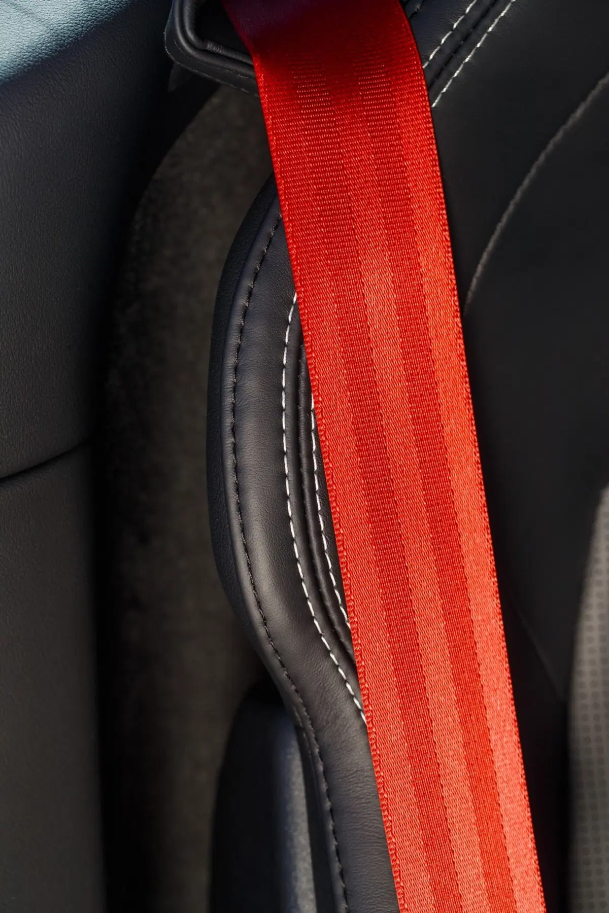 Jaguar F-Type, arriva la Chequered Flag Edition [Video e foto] (11)