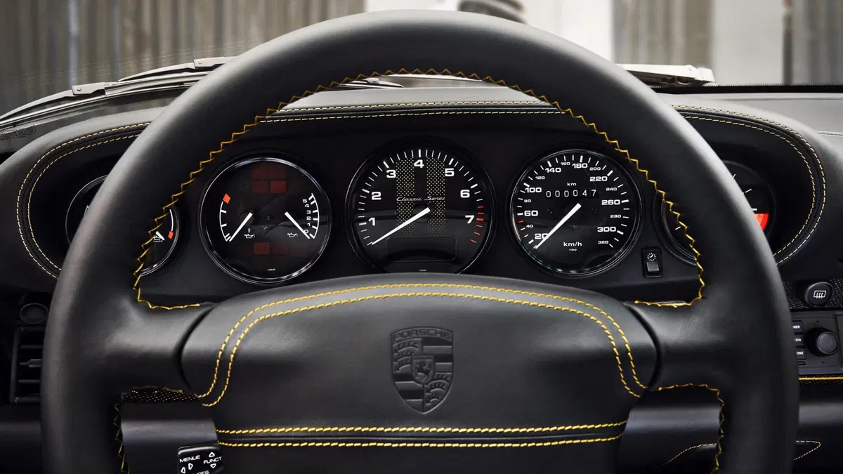 Porsche 911 Turbo 993, la "Project Gold" venduta a 2.7milioni di euro [Video] (4)