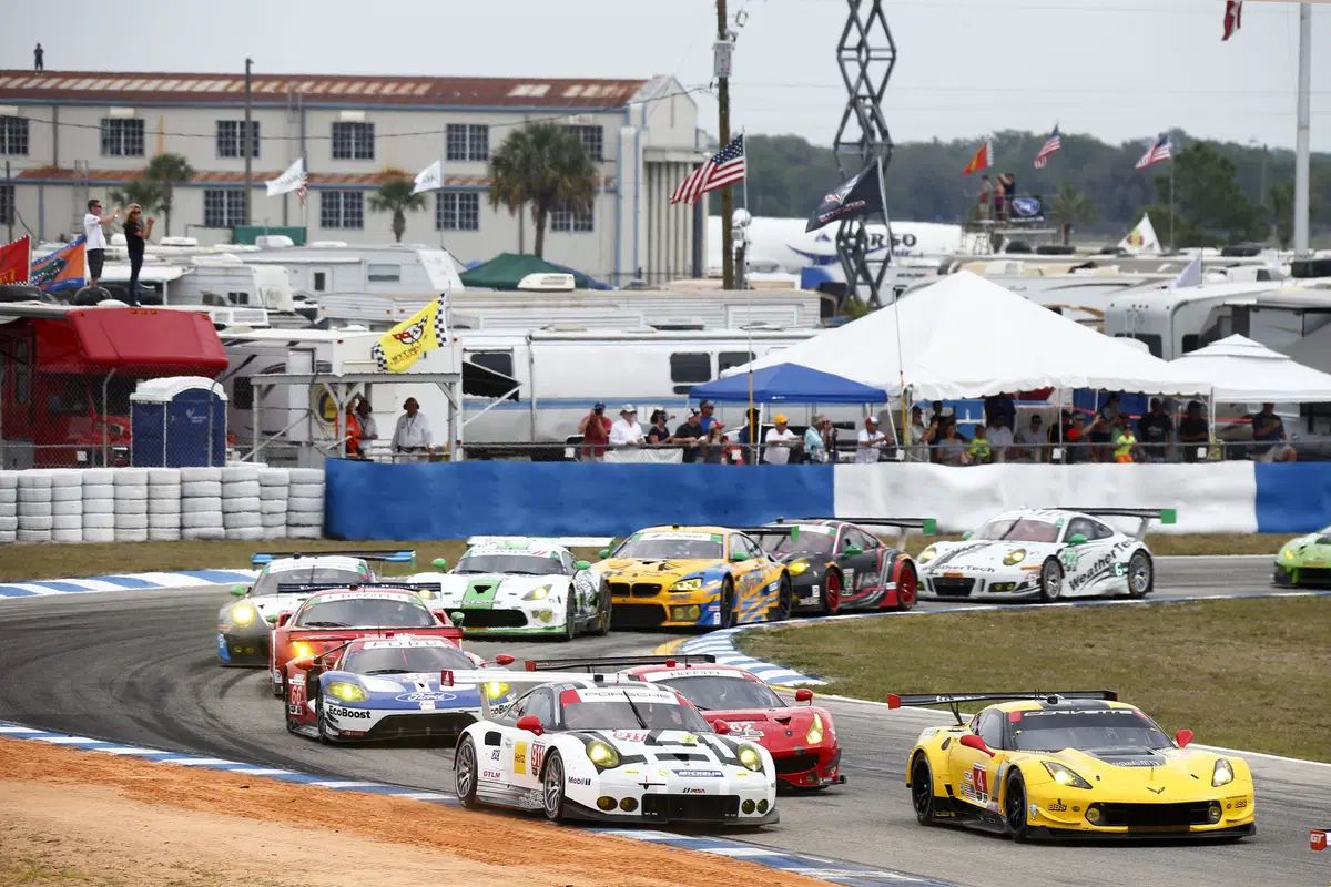 12 Ore di Sebring 2016, vince la Ligier JS P2 n. 2 di Extreme Speed Motorsports  (6)