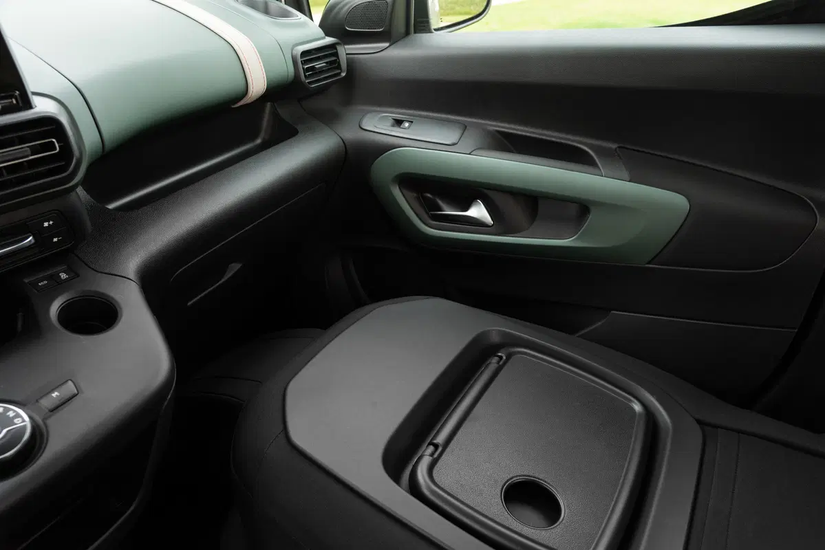 Citroen Berlingo (2018-->>) (18)