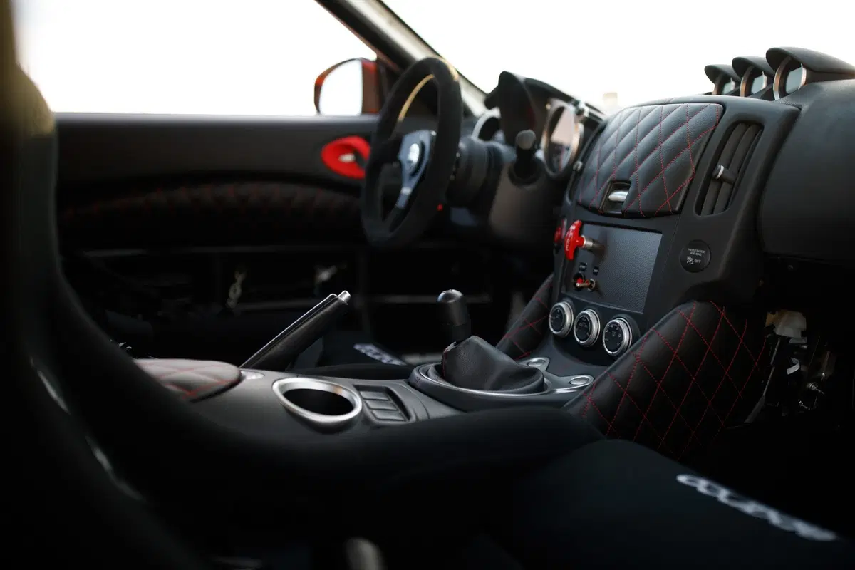 Nissan 370Z Project Clubsport 23, allestimento racing per la pista (5)