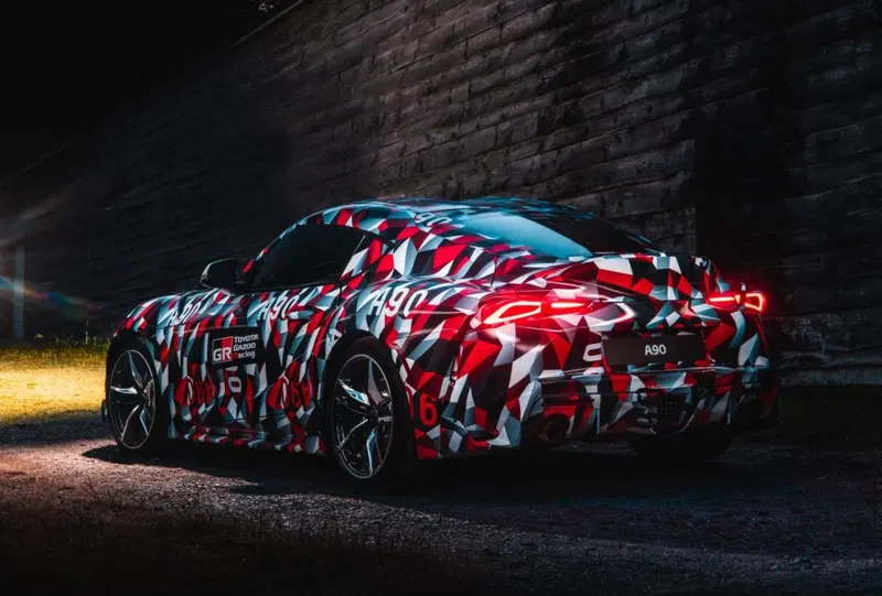 La nuova Toyota Supra ancora camuffata