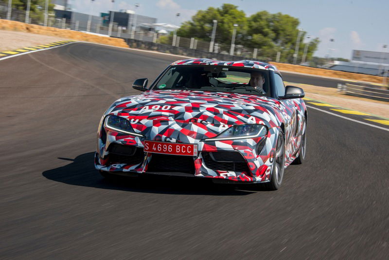 Toyota Supra, l&#039;attesa &egrave; finita: arriver&agrave; al Salone di Detroit 2019