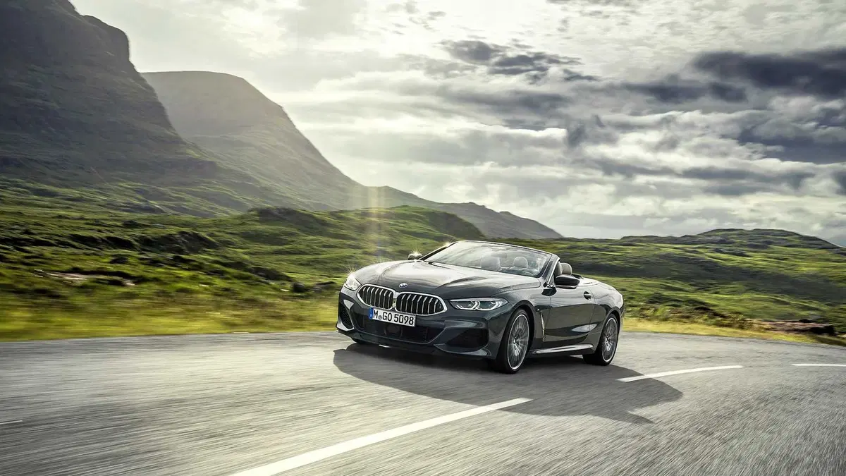 BMW Serie 8 Cabrio, eccola senza veli