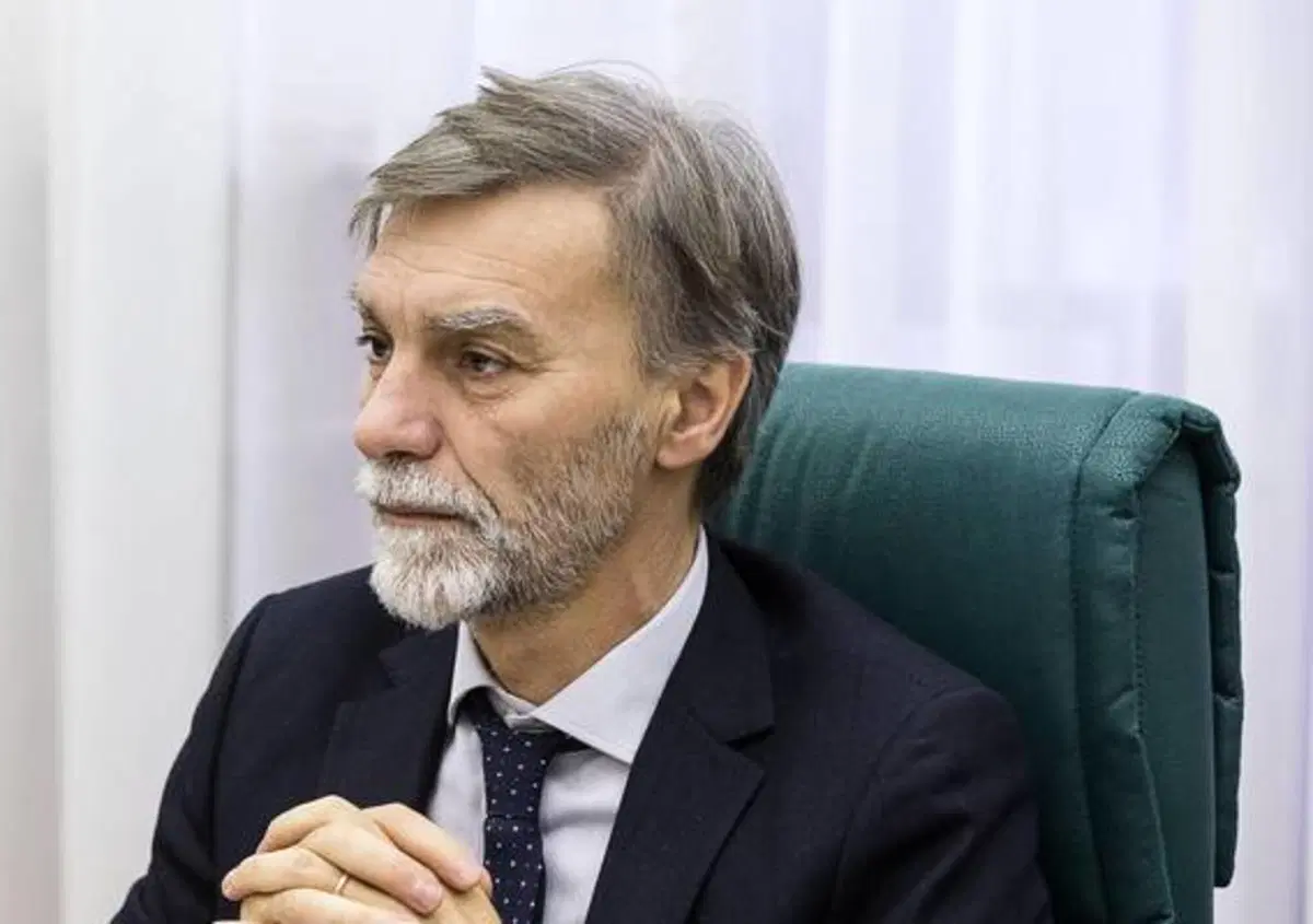 Delrio: &laquo;32 milioni per l'auto elettrica&raquo;