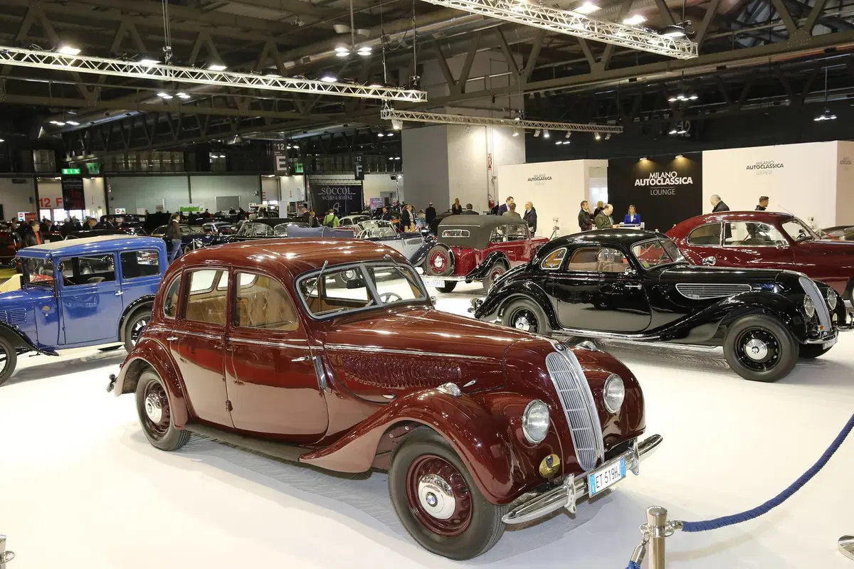Milano AutoClassica 2016, le auto più belle in mostra [Video] (12)