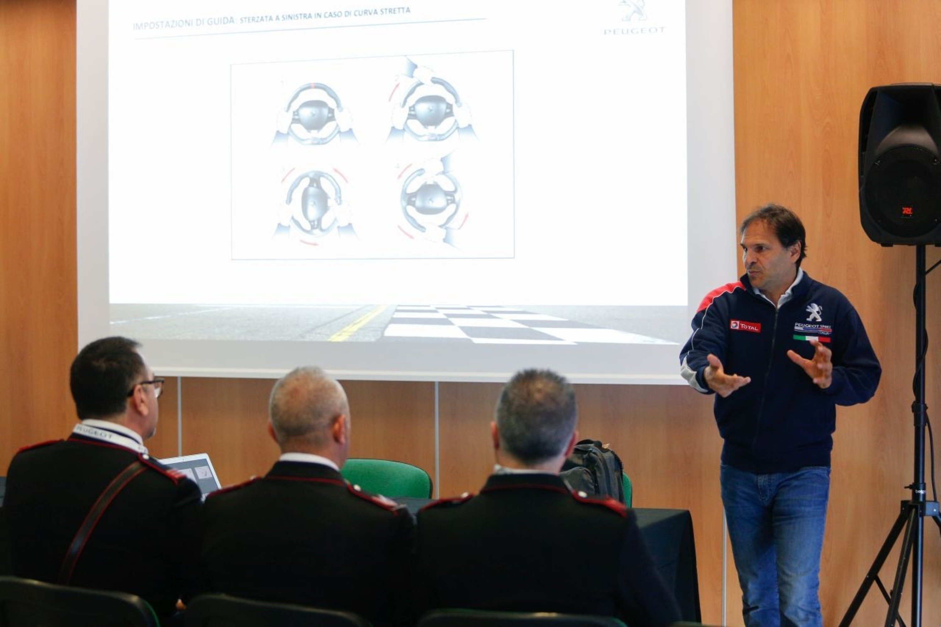 Paolo Andreucci istruttore di guida per i Carabinieri