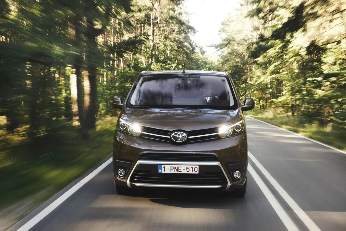 Toyota Proace Verso: nuovo motore diesel 1.5 L da 120 CV (5)
