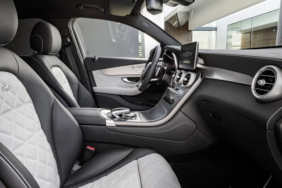 Mercedes GLC Coupé: svelata al Salone di New York 2016 (13)