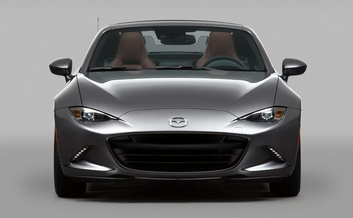 Mazda MX-5 RF, ecco la “retractable fastback” (8)