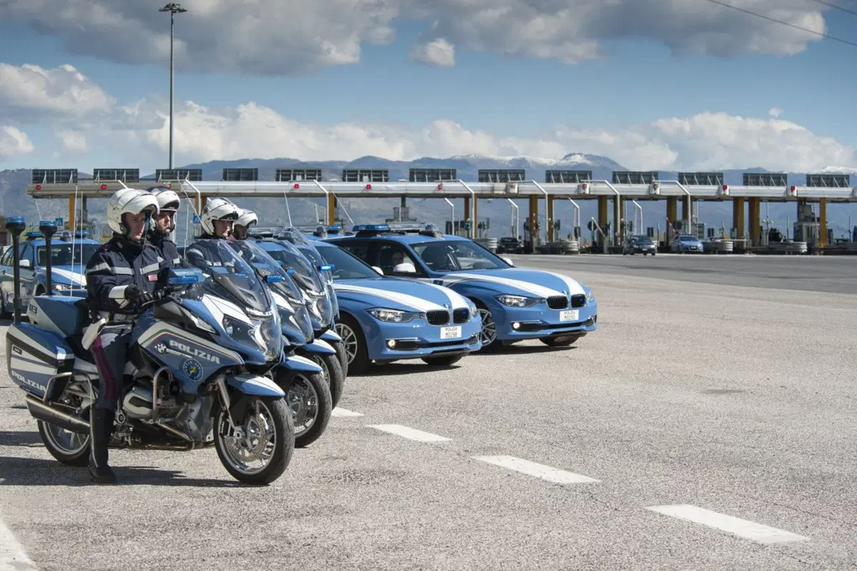 BMW: nuova flotta per la Polizia Stradale (4)