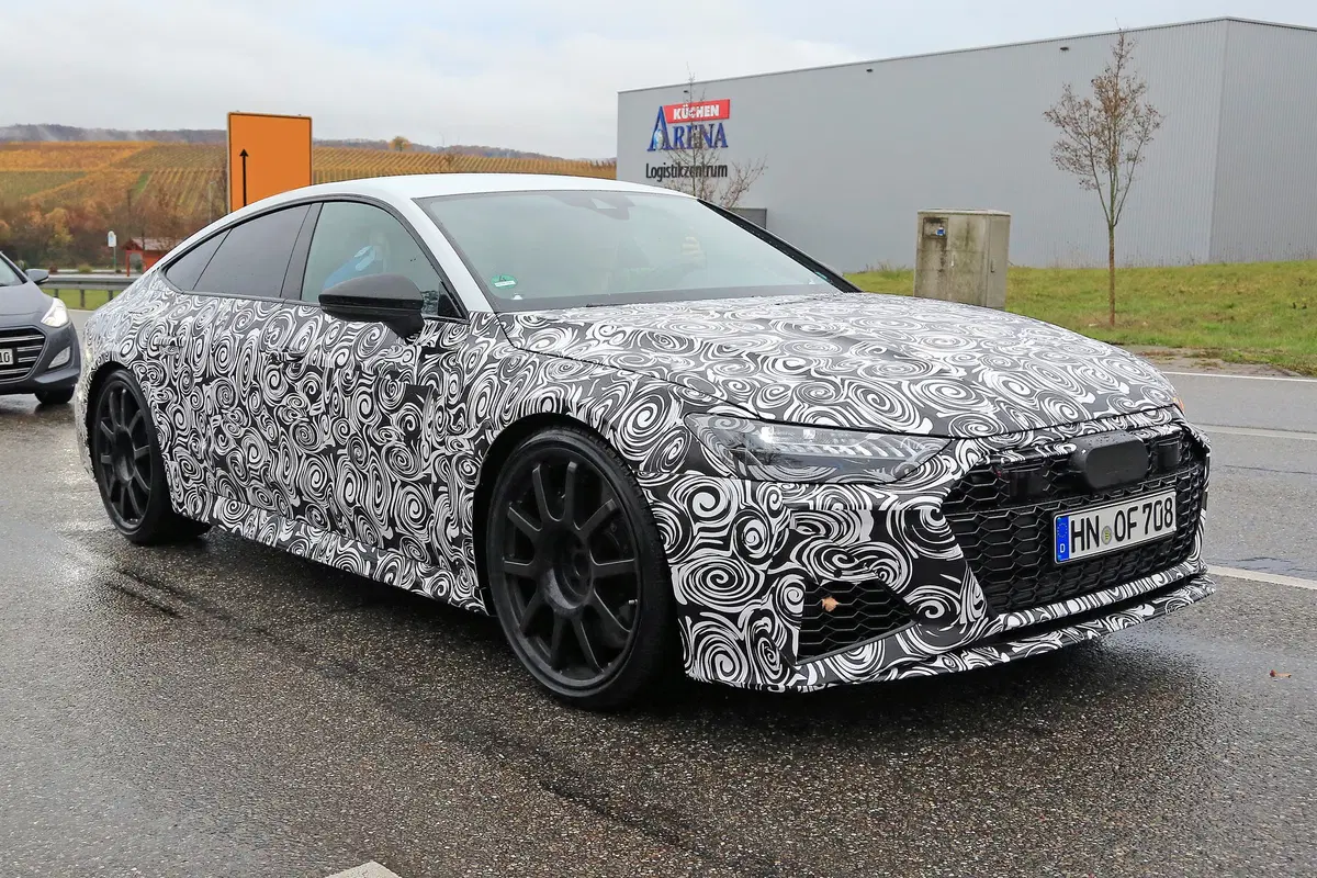 Audi RS7 2019, le foto spia (3)