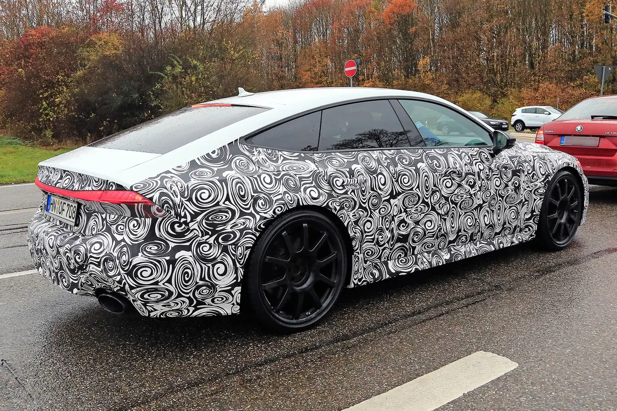 Audi RS7 2019, le foto spia (9)