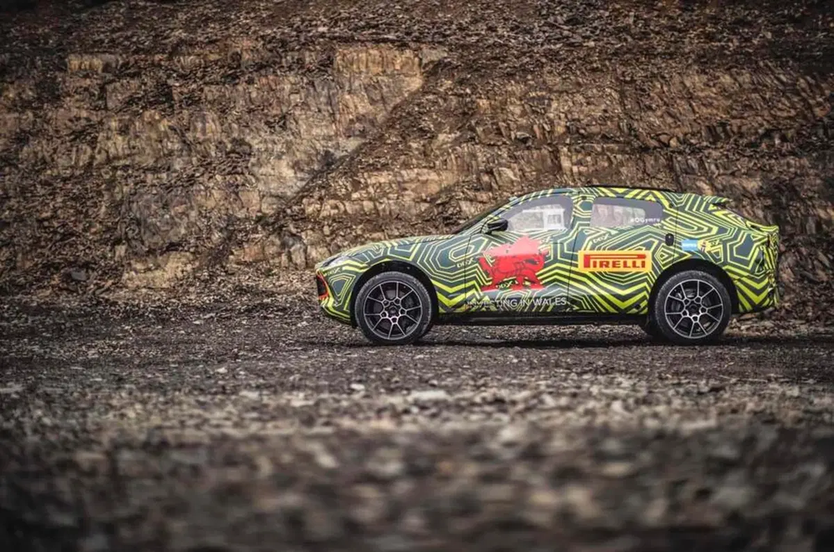 Aston Martin DBX, il SUV che sfida Urus e Bentayga [Video] (4)
