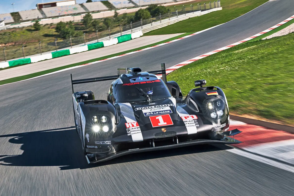 Porsche 919 Hybrid: pronta confermarsi regina del WEC e Le Mans (6)