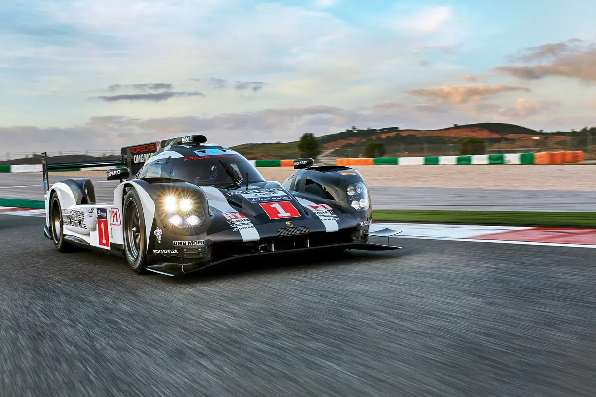 Porsche 919 Hybrid: pronta confermarsi regina del WEC e Le Mans (7)