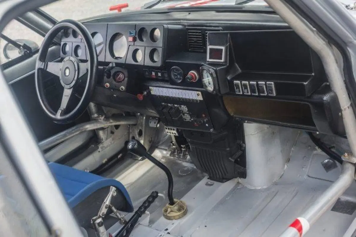 Renault 5 Maxi Turbo, la cicciona del Gruppo B  (15)
