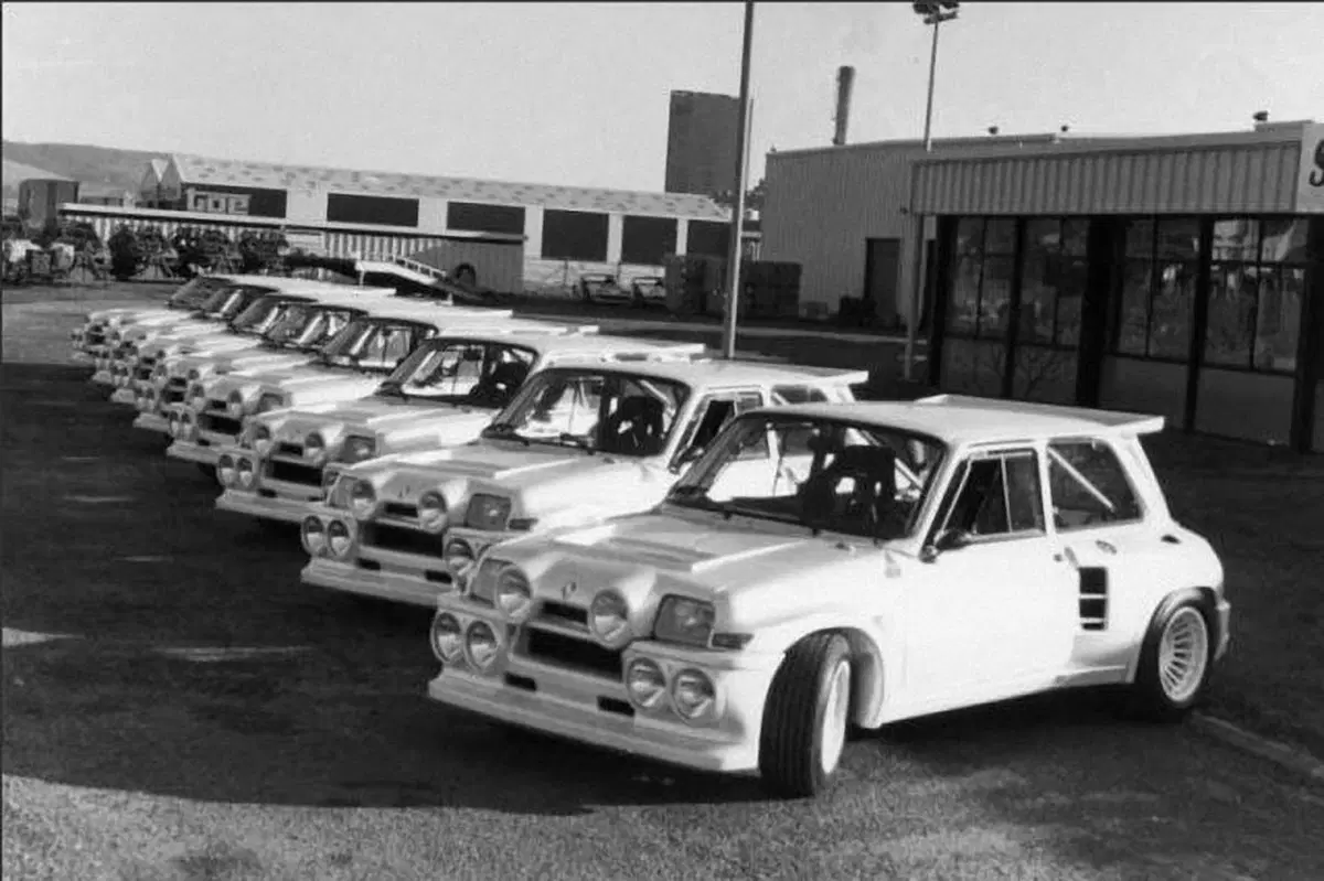 Renault 5 Maxi Turbo, la cicciona del Gruppo B  (16)