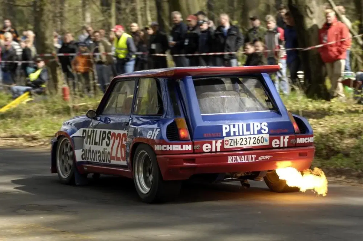 Renault 5 Maxi Turbo, la cicciona del Gruppo B  (22)