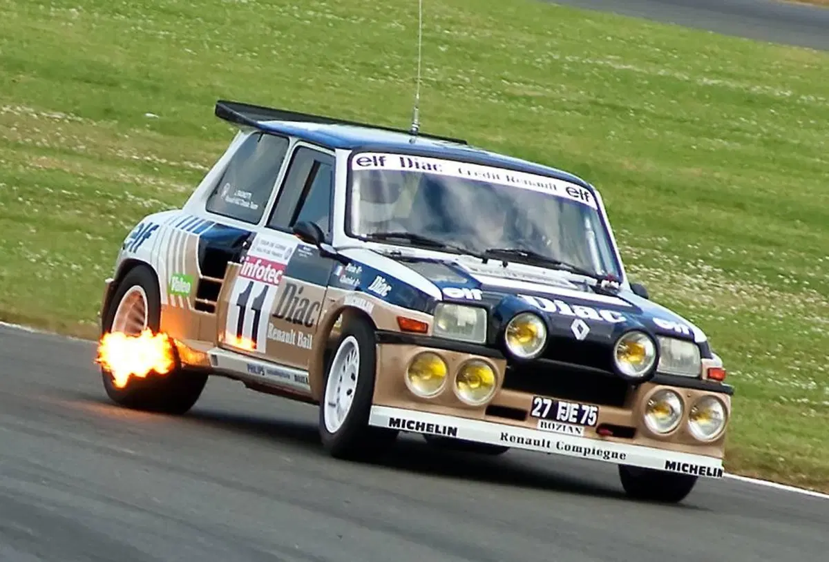 Renault 5 Maxi Turbo, la cicciona del Gruppo B  (25)