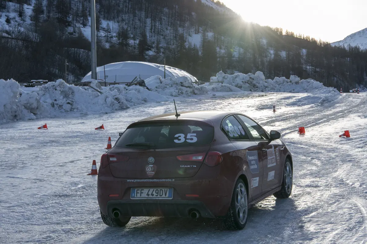 Gomme invernali e falsi miti, Assogomma: Pneumatici sotto controllo [video] (14)