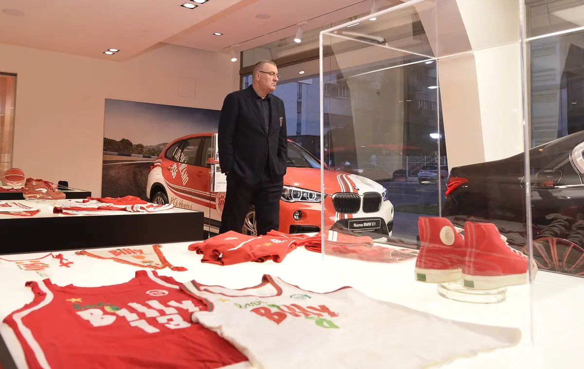 BMW, 14 X3 per l'EA7 Emporio Armani Olimpia Milano (3)