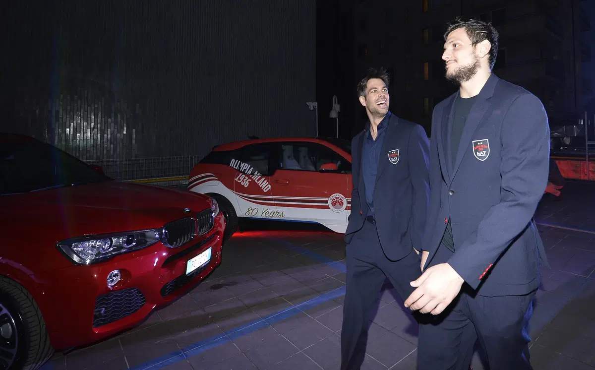 BMW, 14 X3 per l'EA7 Emporio Armani Olimpia Milano (5)